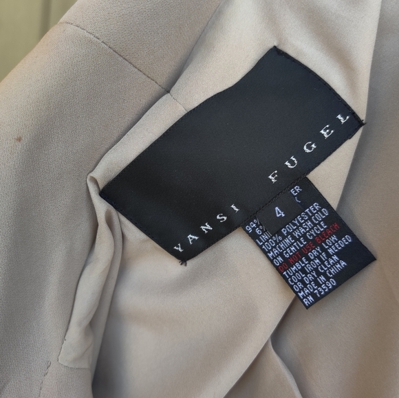 Yansi Fugal Ruffle Detailed Women's Blazer 4 - Picture 8 of 9